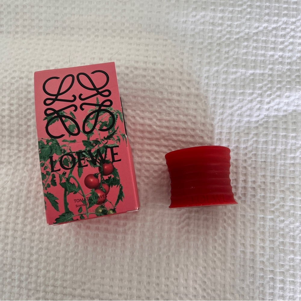 Loewe Red Scented Candle Tomato All Wax